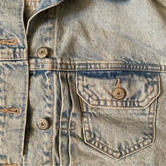 Oversized Cropped Light Wash Rigid Denim Jean Jacket NWT Size Large - Picture 3 of 5